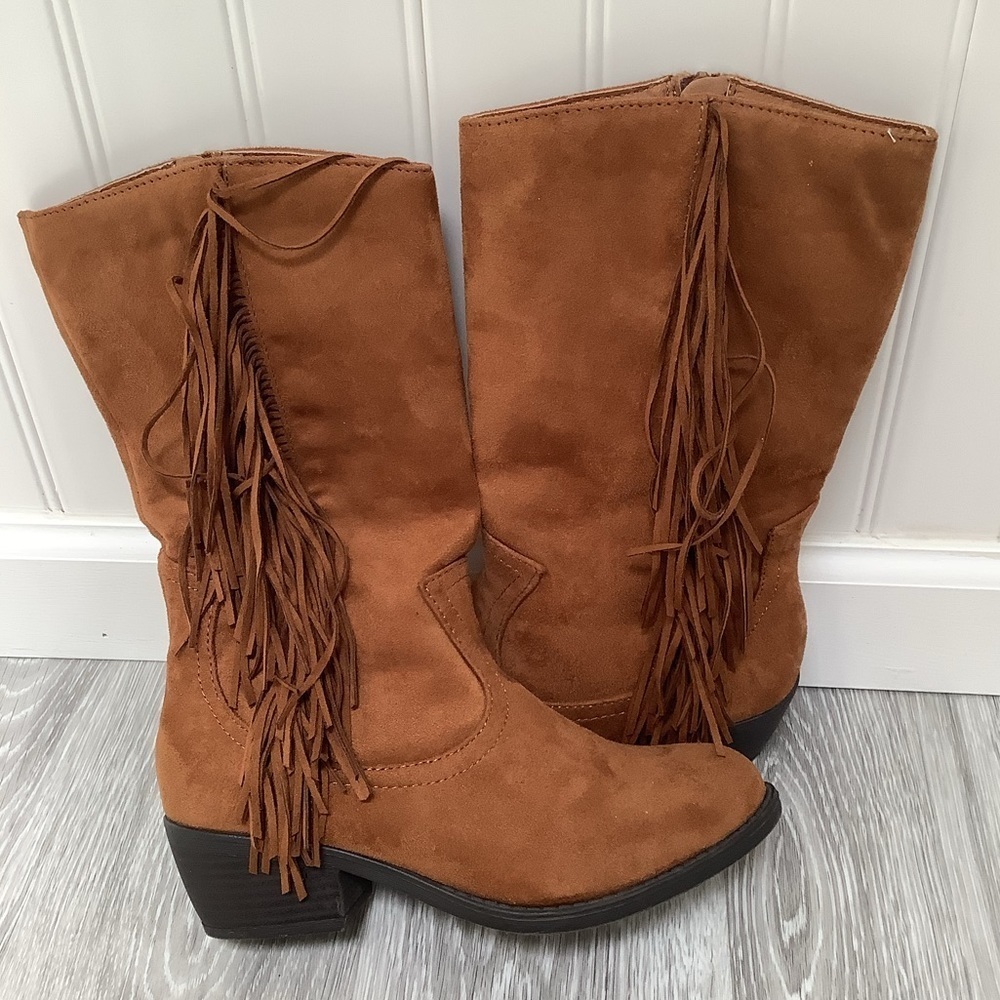 Soda Elvo Suede Fringe Cowboy Boot